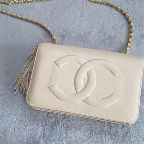 Vintage Chanel bag with Victory Hook PK 3940 